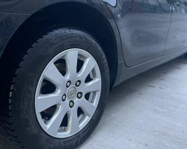 Черный Тойота Камри, объемом двигателя 2.3 л и пробегом 275 тыс. км за 8000 $, фото 7 на Automoto.ua