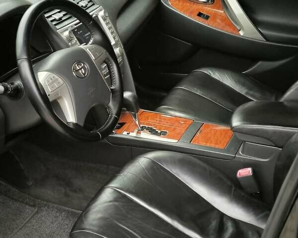 Черный Тойота Камри, объемом двигателя 2.36 л и пробегом 225 тыс. км за 9990 $, фото 21 на Automoto.ua