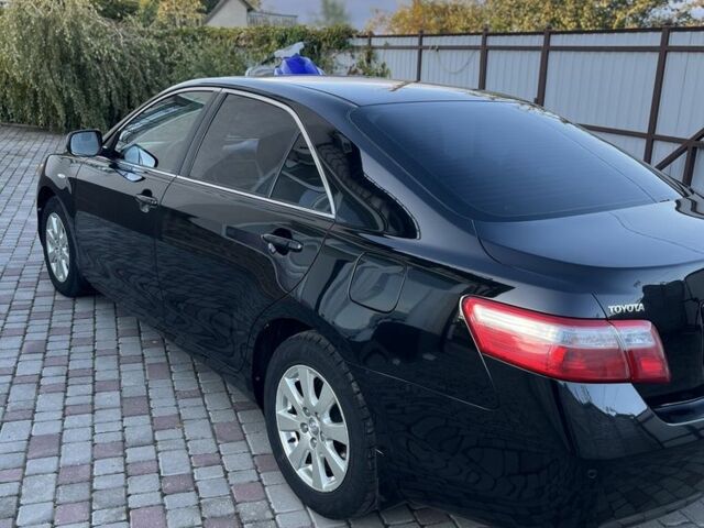 Черный Тойота Камри, объемом двигателя 2.4 л и пробегом 280 тыс. км за 8900 $, фото 2 на Automoto.ua