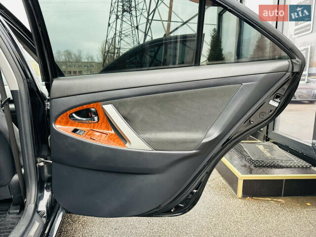 Чорний Тойота Камрі, об'ємом двигуна 2.36 л та пробігом 151 тис. км за 8800 $, фото 20 на Automoto.ua