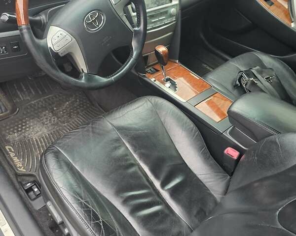 Чорний Тойота Камрі, об'ємом двигуна 3.5 л та пробігом 294 тис. км за 7800 $, фото 2 на Automoto.ua