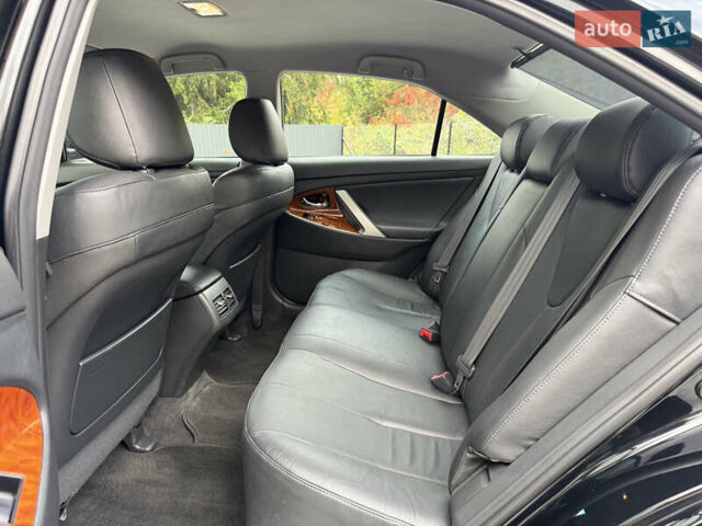 Черный Тойота Камри, объемом двигателя 3.5 л и пробегом 246 тыс. км за 11000 $, фото 40 на Automoto.ua