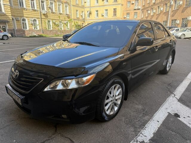 Чорний Тойота Камрі, об'ємом двигуна 2.4 л та пробігом 260 тис. км за 9200 $, фото 1 на Automoto.ua