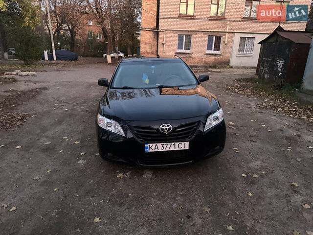 Чорний Тойота Камрі, об'ємом двигуна 2.36 л та пробігом 249 тис. км за 7000 $, фото 1 на Automoto.ua