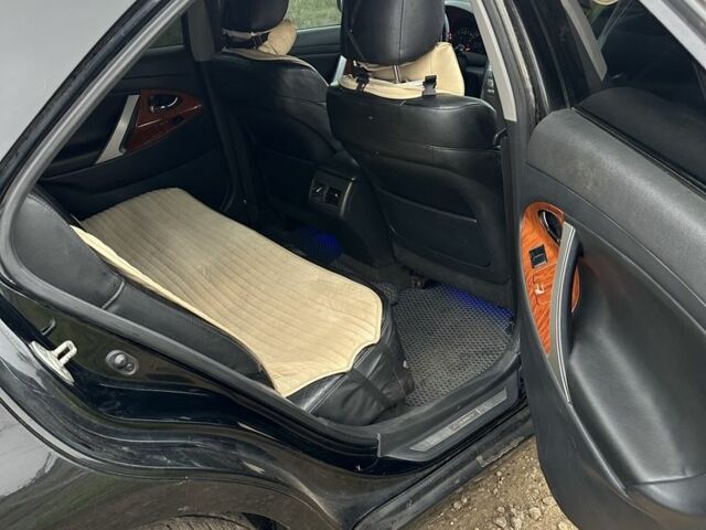 Черный Тойота Камри, объемом двигателя 2.4 л и пробегом 212 тыс. км за 8000 $, фото 6 на Automoto.ua