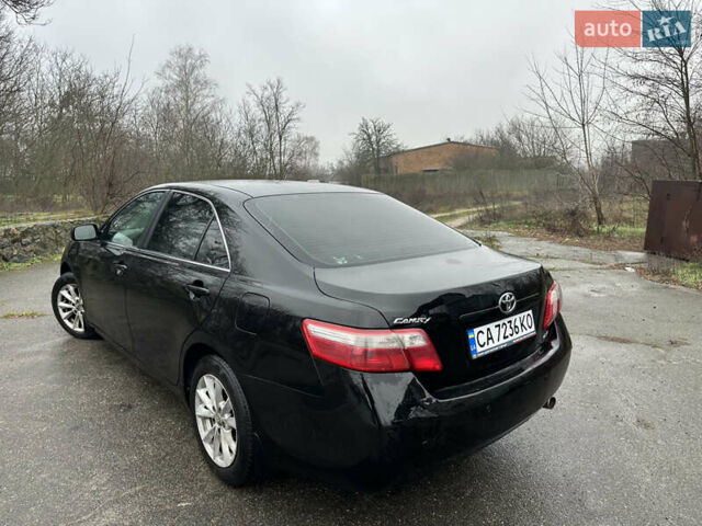 Черный Тойота Камри, объемом двигателя 2.4 л и пробегом 232 тыс. км за 6850 $, фото 3 на Automoto.ua