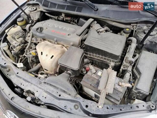 Черный Тойота Камри, объемом двигателя 2.4 л и пробегом 367 тыс. км за 7900 $, фото 16 на Automoto.ua