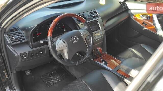 Чорний Тойота Камрі, об'ємом двигуна 3.5 л та пробігом 227 тис. км за 8900 $, фото 8 на Automoto.ua