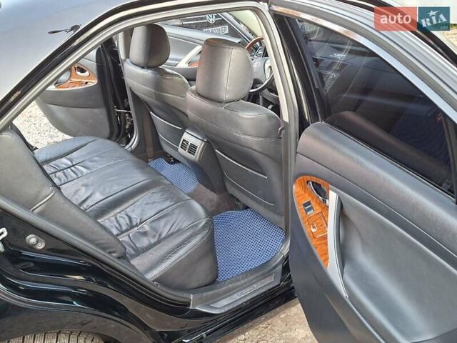 Чорний Тойота Камрі, об'ємом двигуна 3.46 л та пробігом 294 тис. км за 8800 $, фото 11 на Automoto.ua