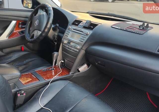 Чорний Тойота Камрі, об'ємом двигуна 2.36 л та пробігом 282 тис. км за 8500 $, фото 12 на Automoto.ua