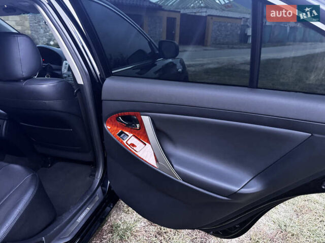 Черный Тойота Камри, объемом двигателя 3.5 л и пробегом 70 тыс. км за 17000 $, фото 9 на Automoto.ua