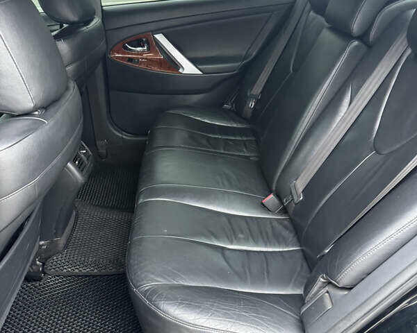 Черный Тойота Камри, объемом двигателя 3.5 л и пробегом 240 тыс. км за 7200 $, фото 16 на Automoto.ua