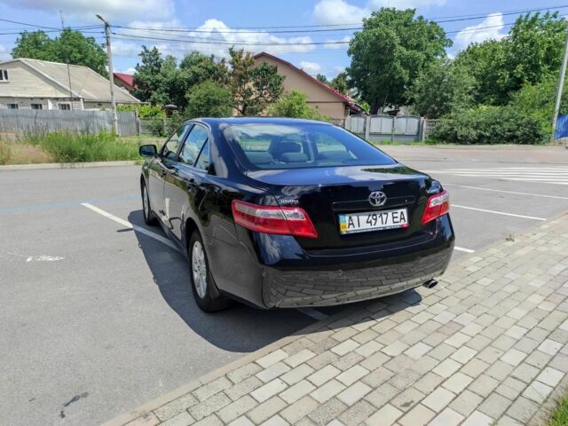 Черный Тойота Камри, объемом двигателя 2.4 л и пробегом 317 тыс. км за 7800 $, фото 1 на Automoto.ua
