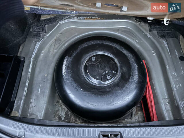 Чорний Тойота Камрі, об'ємом двигуна 2.36 л та пробігом 189 тис. км за 8200 $, фото 9 на Automoto.ua