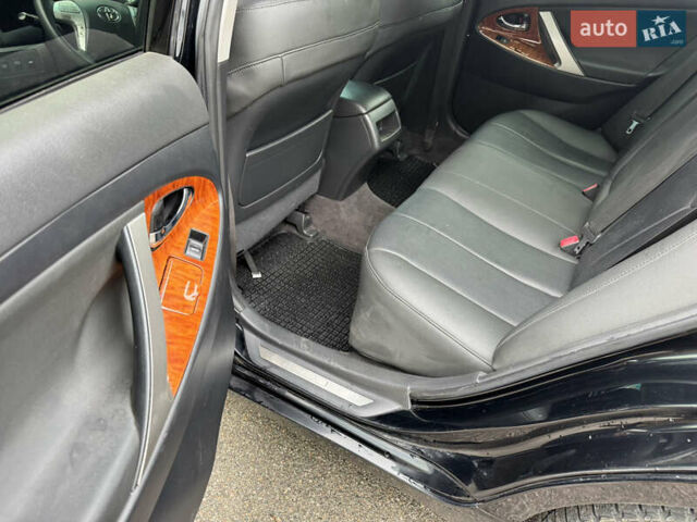 Чорний Тойота Камрі, об'ємом двигуна 2.36 л та пробігом 189 тис. км за 8200 $, фото 8 на Automoto.ua