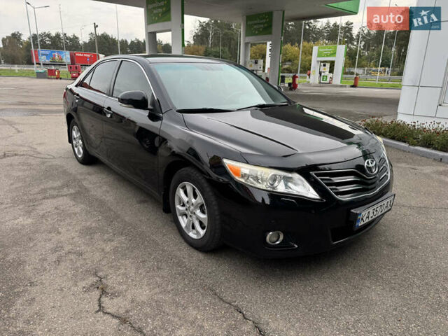 Чорний Тойота Камрі, об'ємом двигуна 2.36 л та пробігом 189 тис. км за 8200 $, фото 1 на Automoto.ua