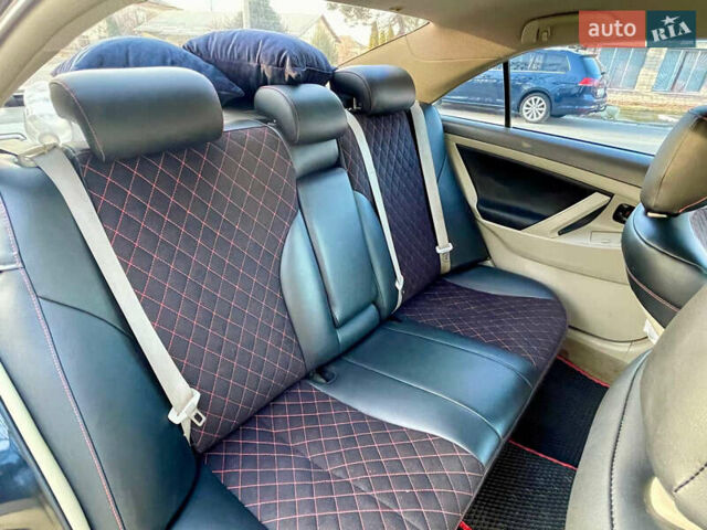 Черный Тойота Камри, объемом двигателя 2.4 л и пробегом 450 тыс. км за 7200 $, фото 16 на Automoto.ua