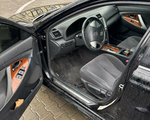 Тойота Камри 2009 в Киеве на Automoto.ua Черный Тойота Камри, объемом двигателя 2.36 л и пробегом 299 тыс. км за 9200 $, фото 11 на Automoto.ua