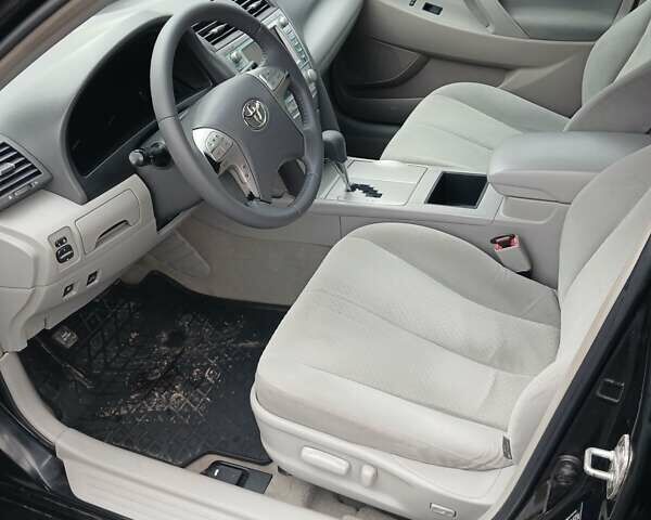Черный Тойота Камри, объемом двигателя 2.36 л и пробегом 268 тыс. км за 9500 $, фото 16 на Automoto.ua