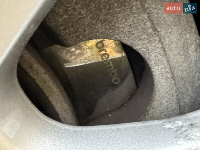 Черный Тойота Камри, объемом двигателя 2.4 л и пробегом 189 тыс. км за 8600 $, фото 12 на Automoto.ua