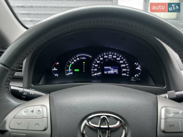 Чорний Тойота Камрі, об'ємом двигуна 2.4 л та пробігом 267 тис. км за 9800 $, фото 7 на Automoto.ua