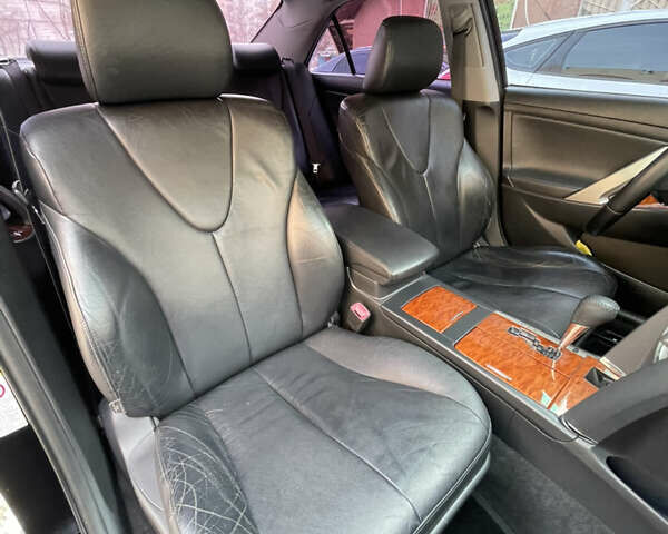 Черный Тойота Камри, объемом двигателя 2.4 л и пробегом 320 тыс. км за 9999 $, фото 15 на Automoto.ua