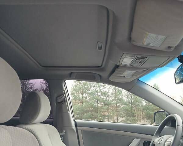 Черный Тойота Камри, объемом двигателя 2.36 л и пробегом 268 тыс. км за 9500 $, фото 3 на Automoto.ua