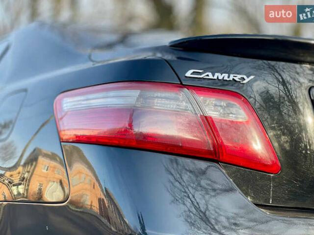 Черный Тойота Камри, объемом двигателя 2.4 л и пробегом 450 тыс. км за 7200 $, фото 7 на Automoto.ua