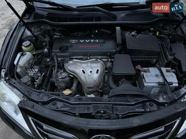 Чорний Тойота Камрі, об'ємом двигуна 2.36 л та пробігом 189 тис. км за 8200 $, фото 12 на Automoto.ua