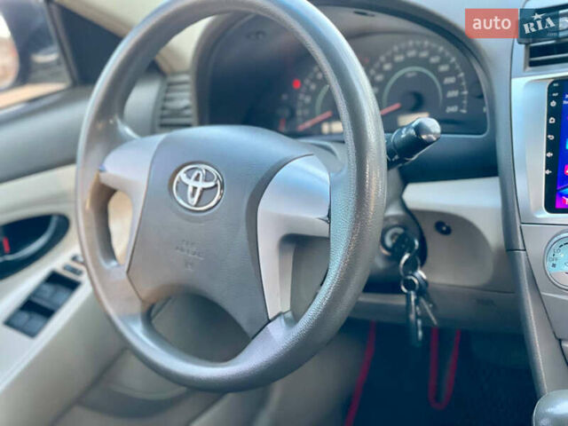 Черный Тойота Камри, объемом двигателя 2.4 л и пробегом 450 тыс. км за 7200 $, фото 20 на Automoto.ua