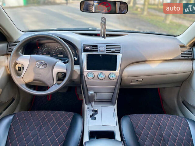 Черный Тойота Камри, объемом двигателя 2.4 л и пробегом 450 тыс. км за 7200 $, фото 11 на Automoto.ua