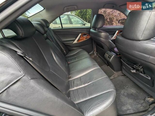 Черный Тойота Камри, объемом двигателя 2.4 л и пробегом 192 тыс. км за 8500 $, фото 15 на Automoto.ua