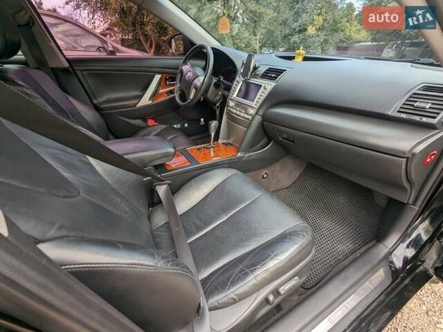Черный Тойота Камри, объемом двигателя 2.4 л и пробегом 192 тыс. км за 8500 $, фото 13 на Automoto.ua
