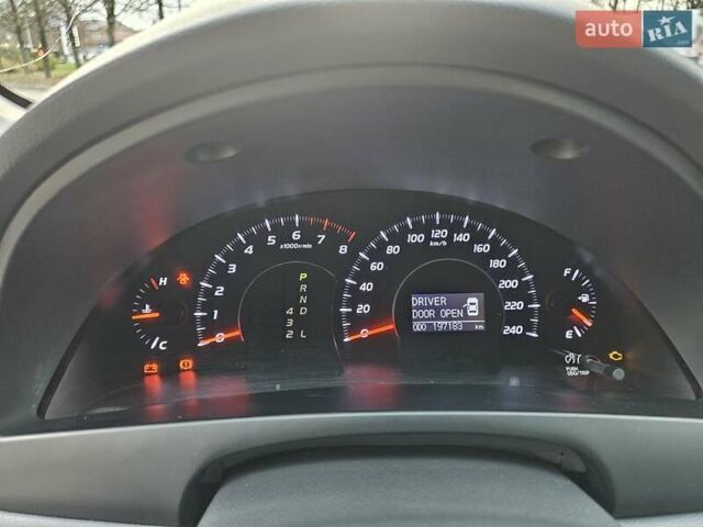 Черный Тойота Камри, объемом двигателя 2.36 л и пробегом 197 тыс. км за 11000 $, фото 13 на Automoto.ua