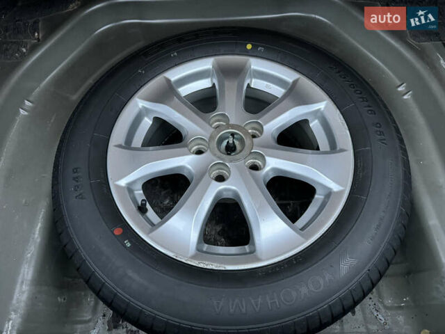 Черный Тойота Камри, объемом двигателя 2.4 л и пробегом 206 тыс. км за 10750 $, фото 63 на Automoto.ua