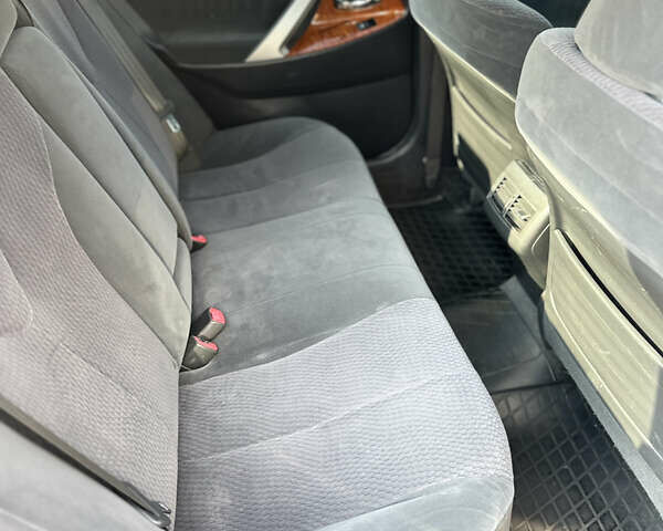 Черный Тойота Камри, объемом двигателя 2.36 л и пробегом 270 тыс. км за 8900 $, фото 18 на Automoto.ua