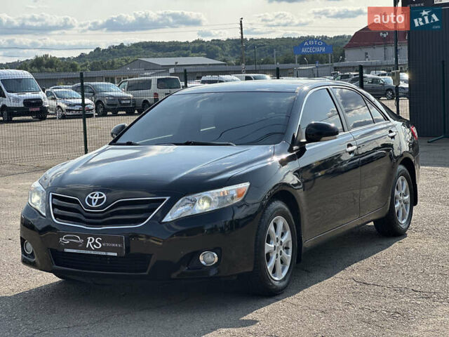 Черный Тойота Камри, объемом двигателя 2.36 л и пробегом 270 тыс. км за 8900 $, фото 10 на Automoto.ua