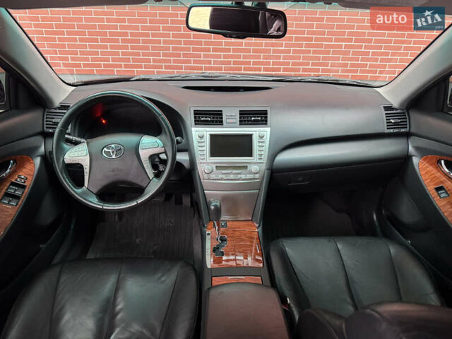 Чорний Тойота Камрі, об'ємом двигуна 2.36 л та пробігом 214 тис. км за 9700 $, фото 21 на Automoto.ua