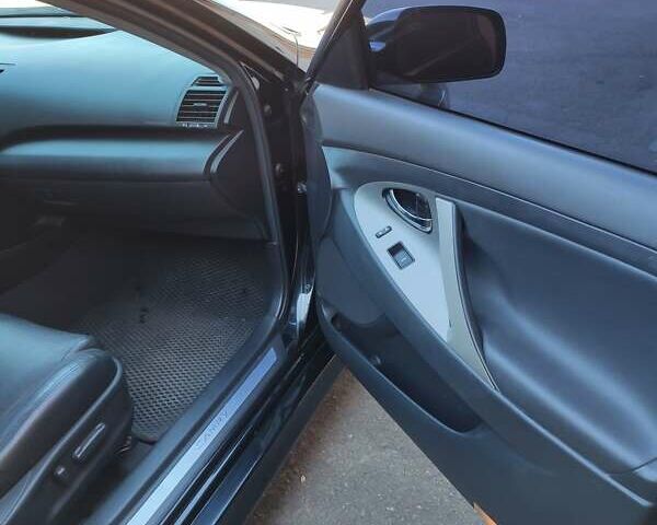 Чорний Тойота Камрі, об'ємом двигуна 2.5 л та пробігом 259 тис. км за 8900 $, фото 18 на Automoto.ua