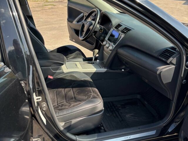 Чорний Тойота Камрі, об'ємом двигуна 2.5 л та пробігом 290 тис. км за 8200 $, фото 9 на Automoto.ua