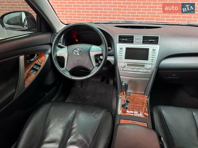 Чорний Тойота Камрі, об'ємом двигуна 2.36 л та пробігом 214 тис. км за 9700 $, фото 25 на Automoto.ua
