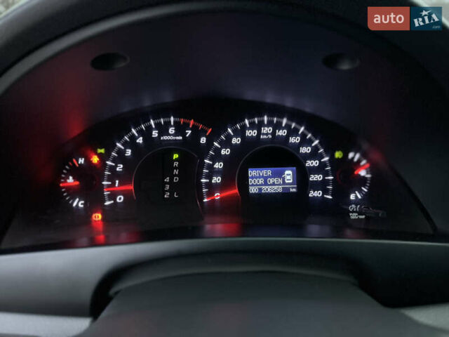 Черный Тойота Камри, объемом двигателя 2.4 л и пробегом 206 тыс. км за 10750 $, фото 49 на Automoto.ua