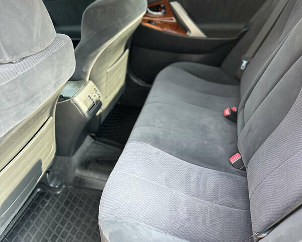 Черный Тойота Камри, объемом двигателя 2.36 л и пробегом 270 тыс. км за 8900 $, фото 16 на Automoto.ua