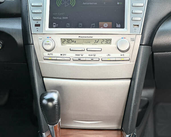 Черный Тойота Камри, объемом двигателя 2.36 л и пробегом 270 тыс. км за 8900 $, фото 21 на Automoto.ua