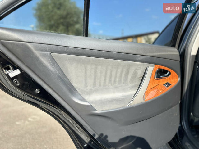 Черный Тойота Камри, объемом двигателя 2.36 л и пробегом 270 тыс. км за 8900 $, фото 17 на Automoto.ua