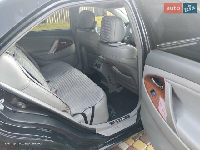 Черный Тойота Камри, объемом двигателя 2.49 л и пробегом 224 тыс. км за 8700 $, фото 6 на Automoto.ua