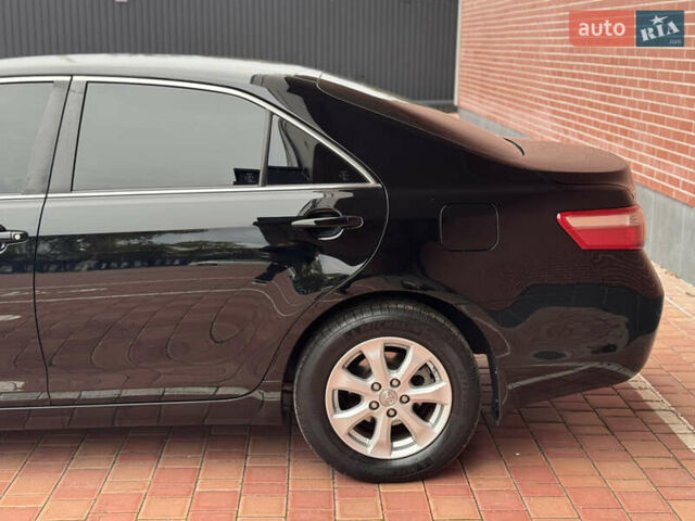 Чорний Тойота Камрі, об'ємом двигуна 2.36 л та пробігом 214 тис. км за 9700 $, фото 5 на Automoto.ua