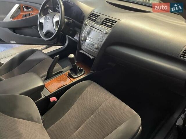 Черный Тойота Камри, объемом двигателя 2.4 л и пробегом 78 тыс. км за 11800 $, фото 3 на Automoto.ua