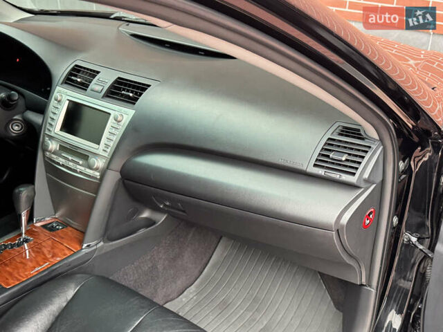 Чорний Тойота Камрі, об'ємом двигуна 2.36 л та пробігом 214 тис. км за 9700 $, фото 37 на Automoto.ua