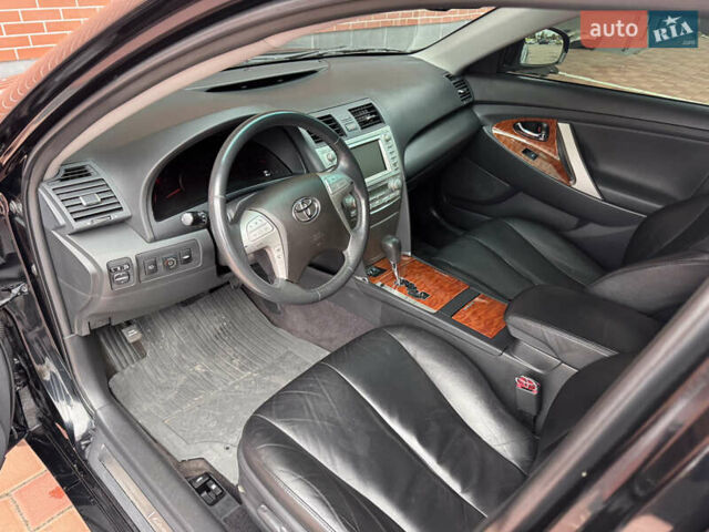 Чорний Тойота Камрі, об'ємом двигуна 2.36 л та пробігом 214 тис. км за 9700 $, фото 9 на Automoto.ua